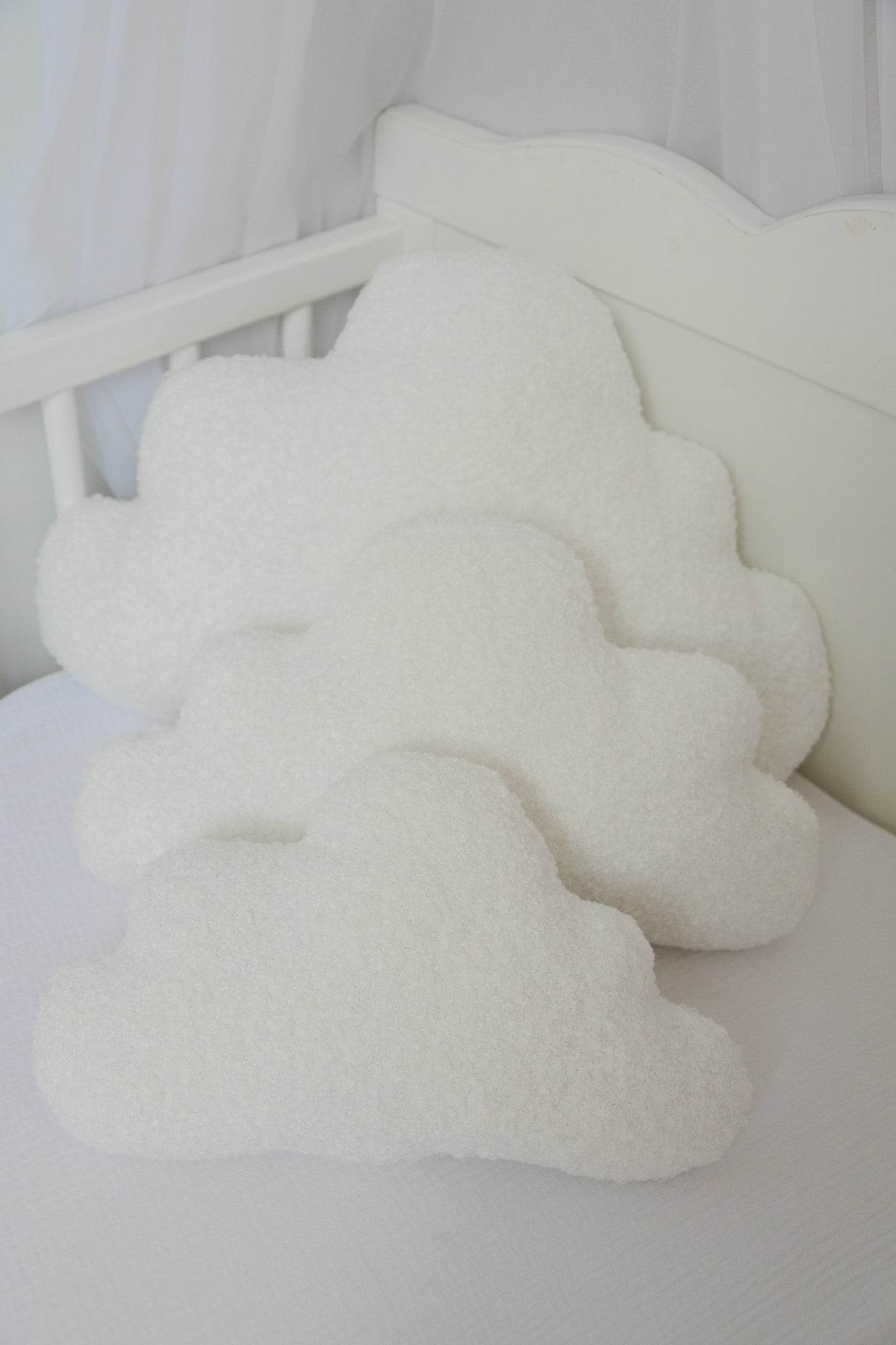 Boucle cloud pillows - Minidreams Decor