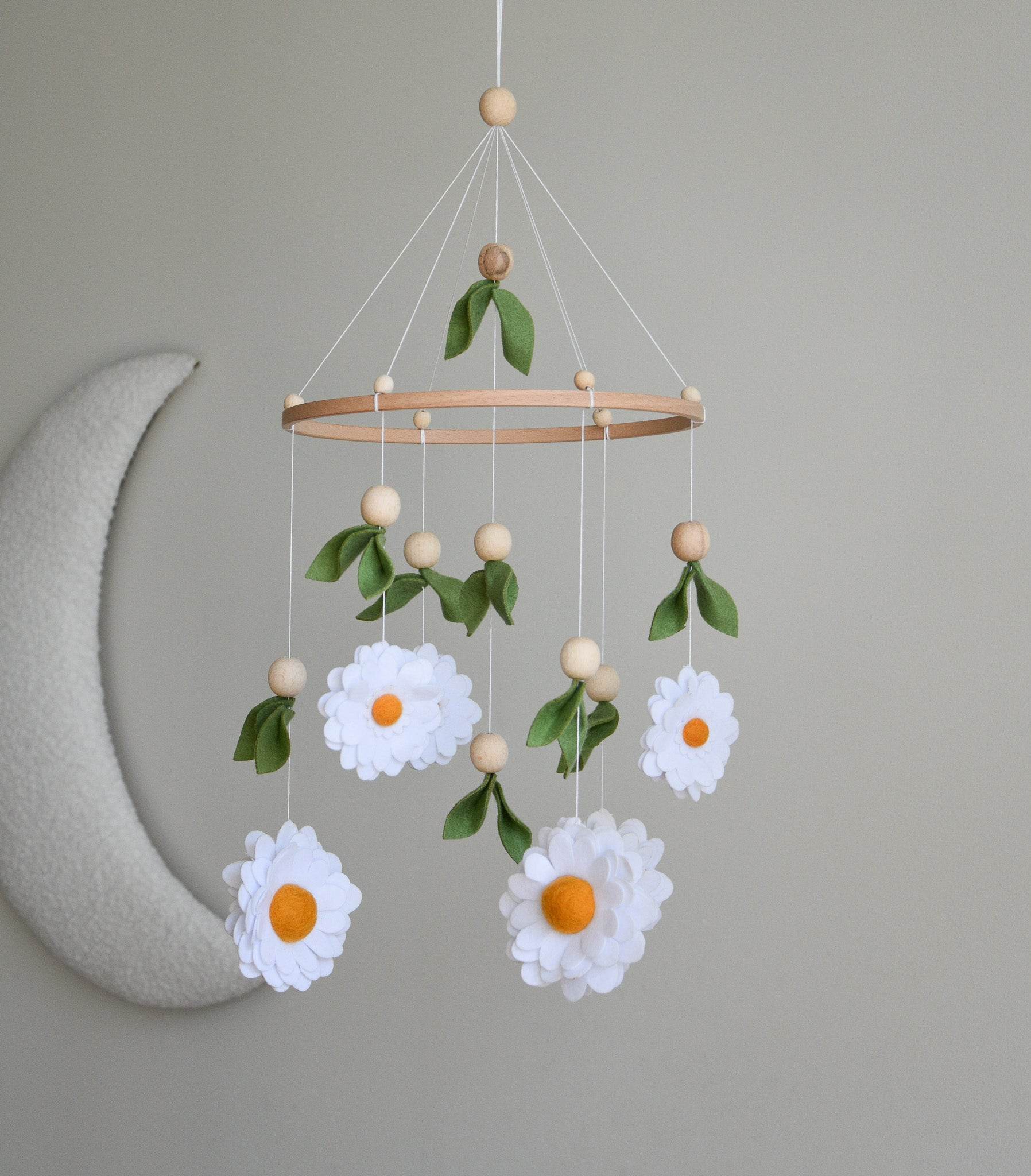 Daisy baby nursery mobile - Minidreams Decor