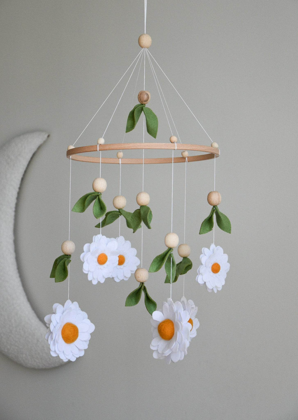Daisy baby nursery mobile - Minidreams Decor