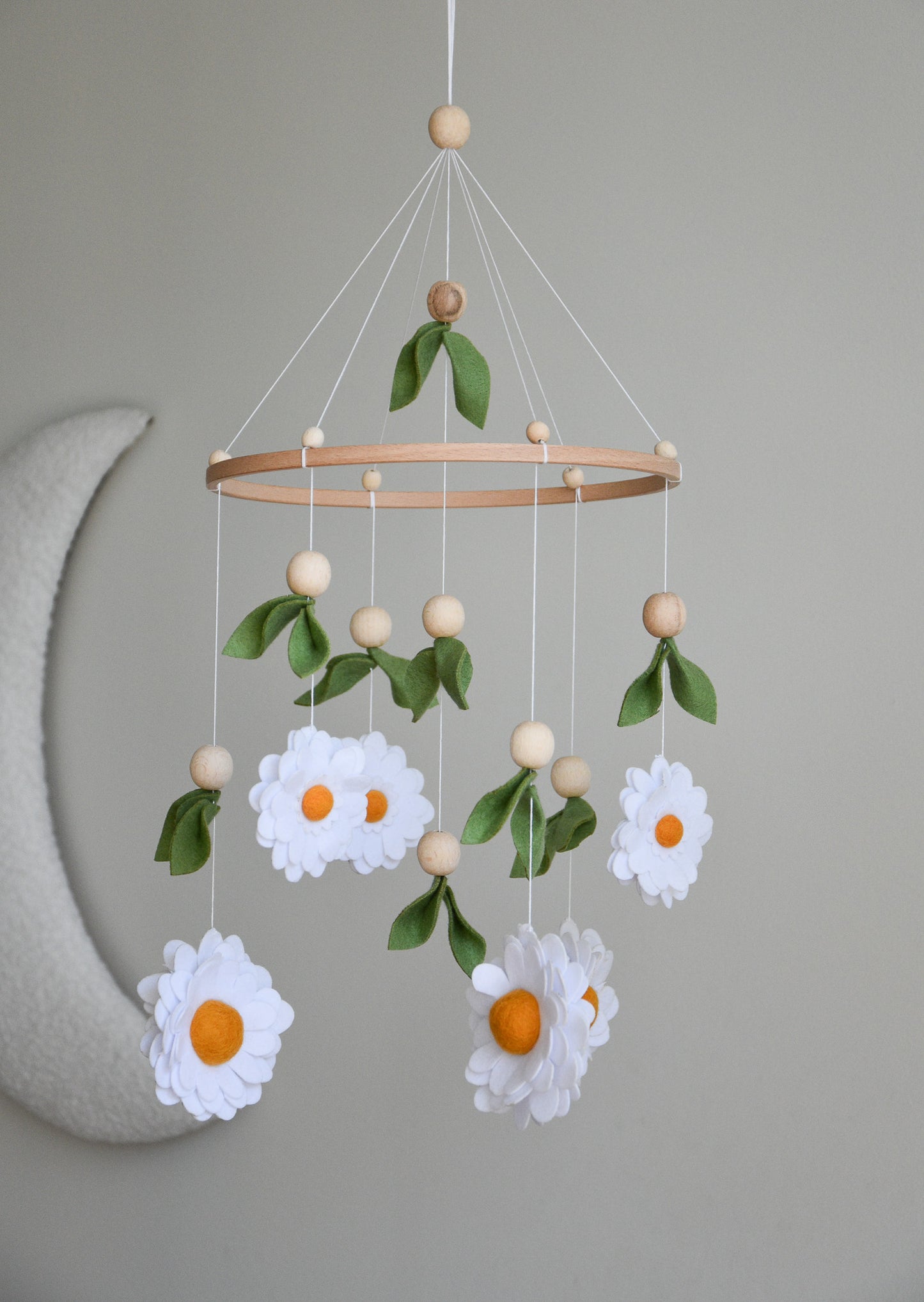 Daisy baby nursery mobile