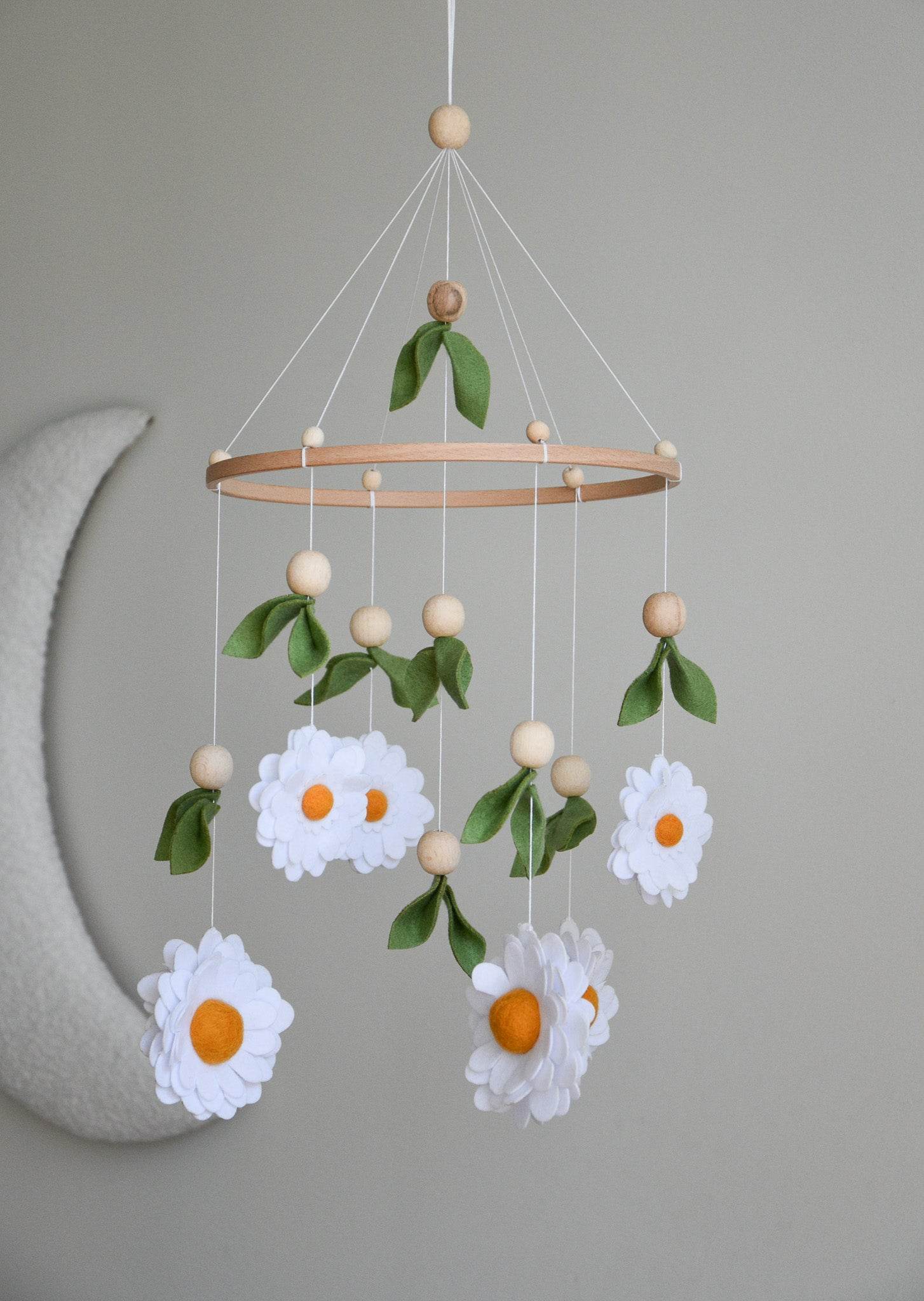 Daisy baby nursery mobile - Minidreams Decor