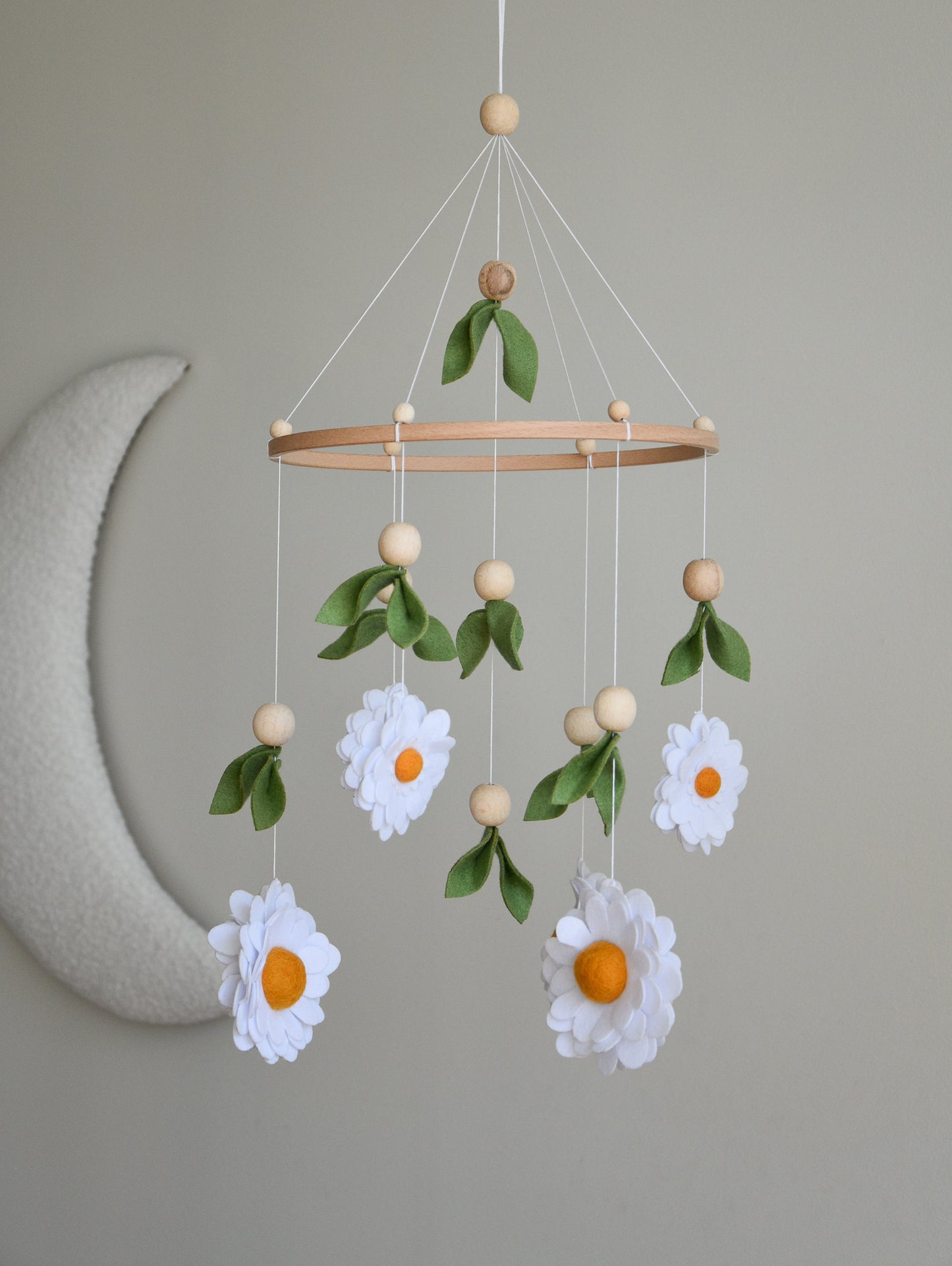 Daisy baby nursery mobile