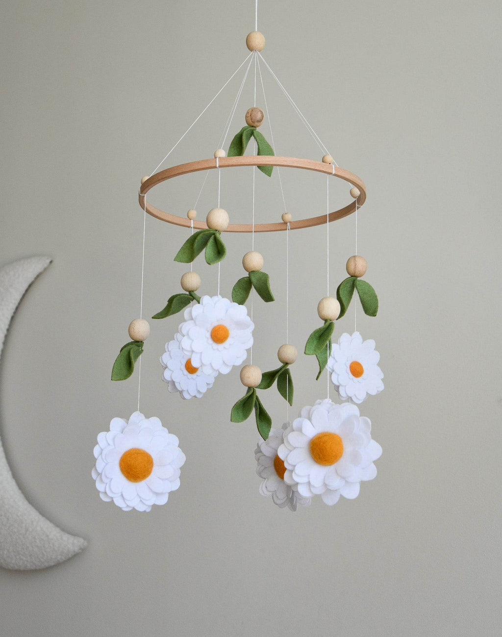 Daisy baby nursery mobile - Minidreams Decor