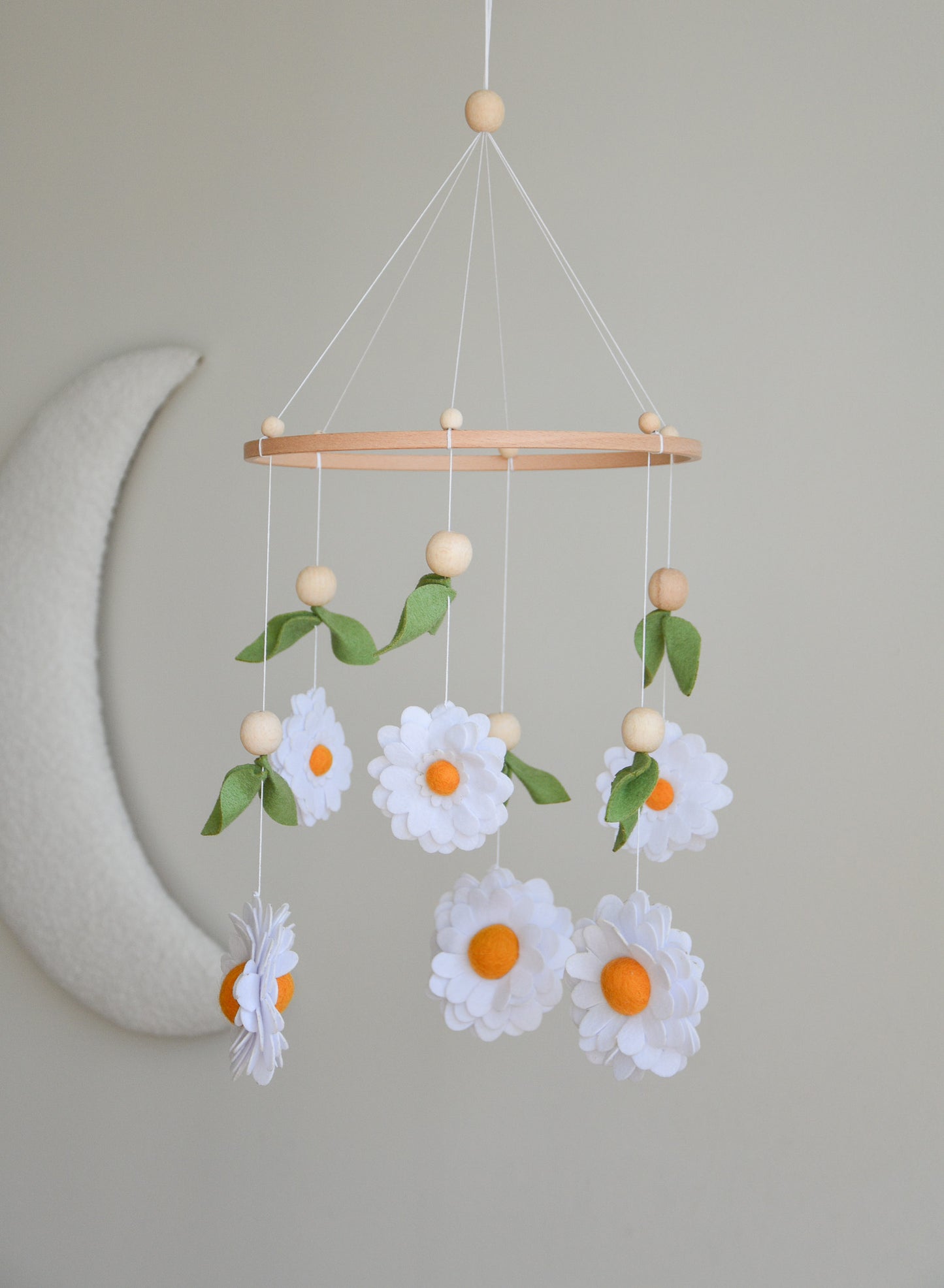 Daisy baby floral nursery mobile