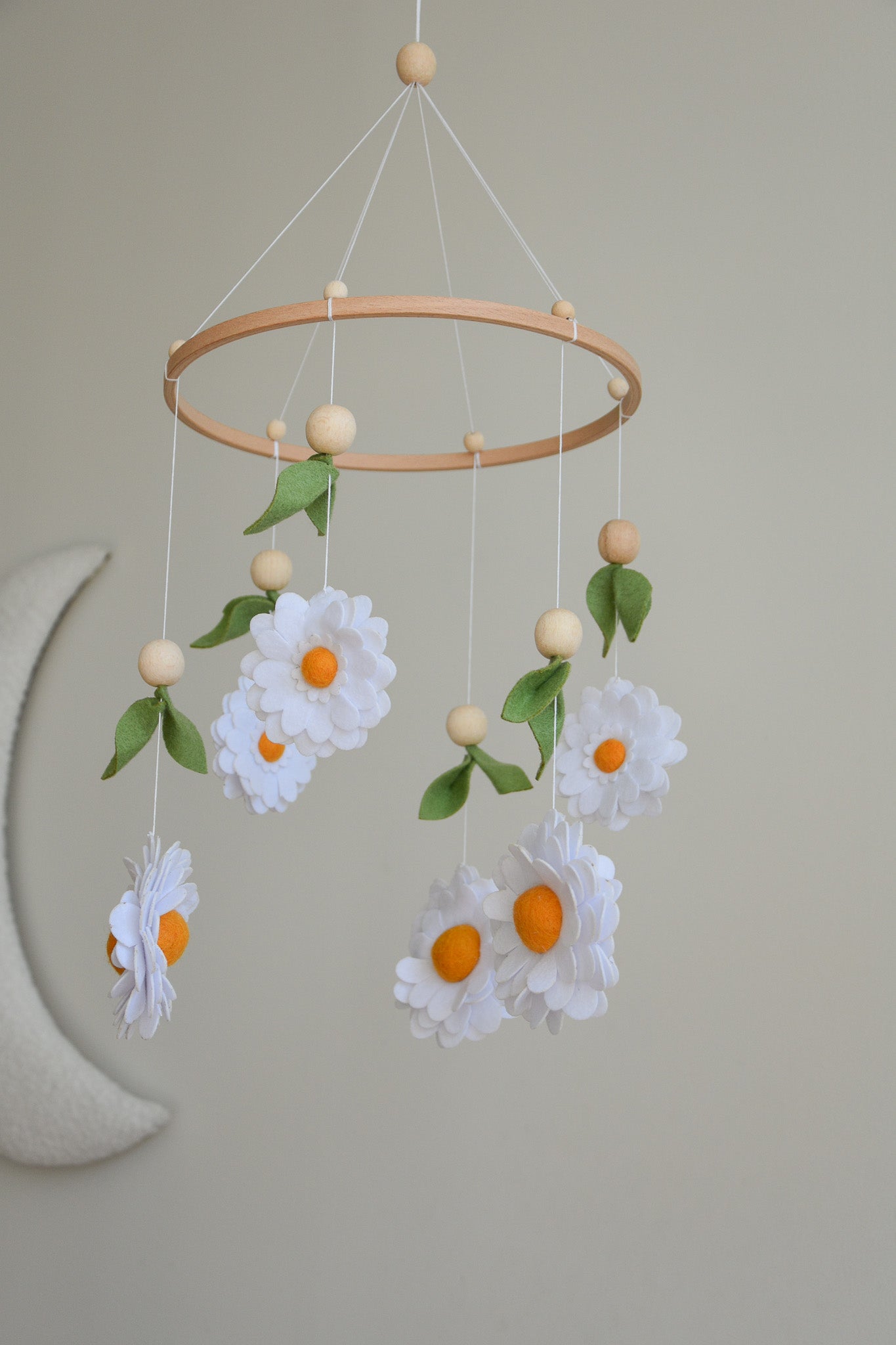 Daisy baby floral nursery mobile