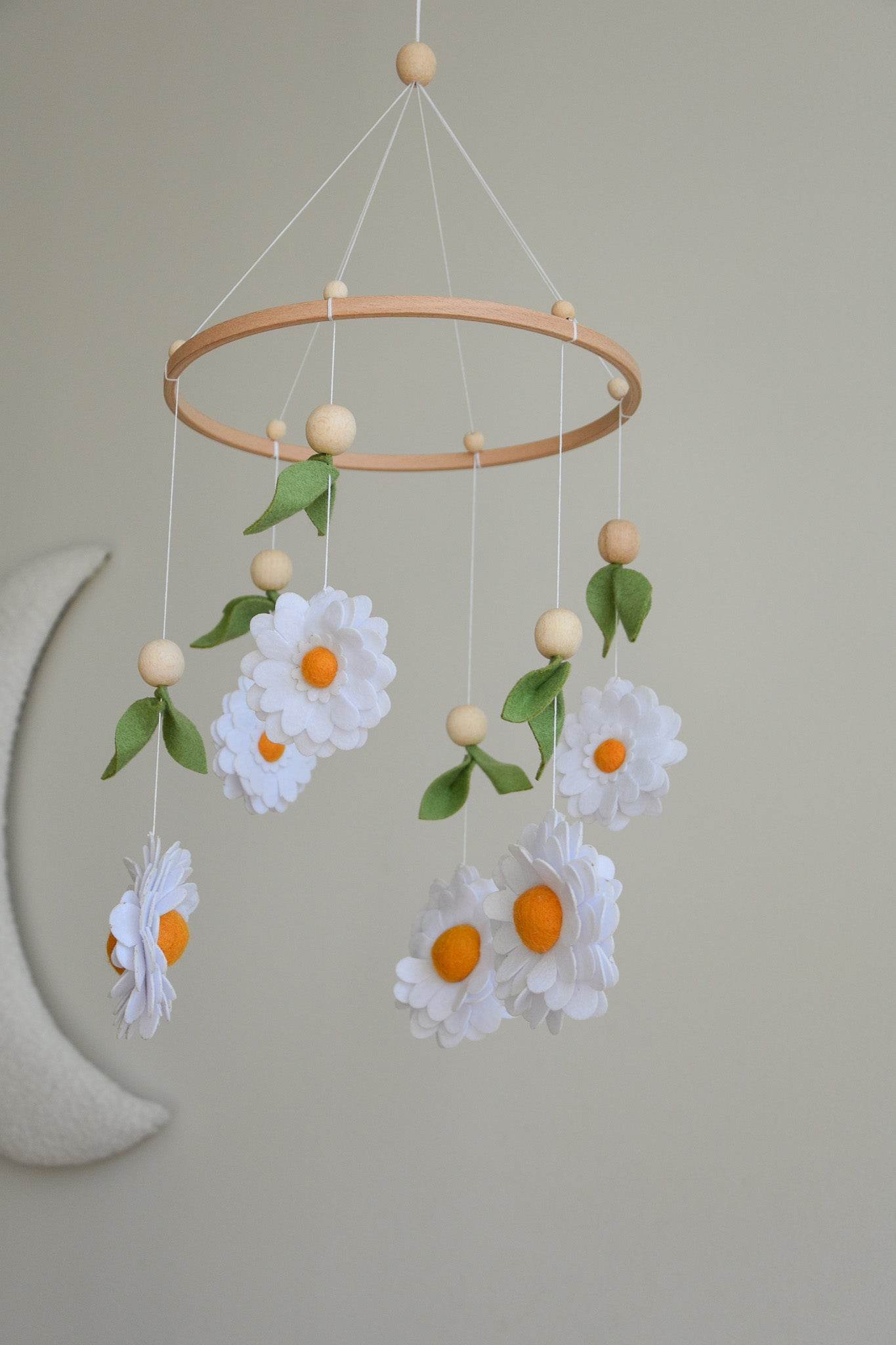 Daisy baby floral nursery mobile - Minidreams Decor