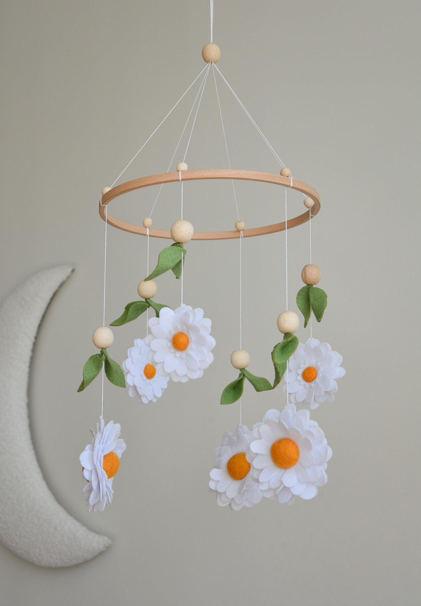 Daisy baby floral nursery mobile