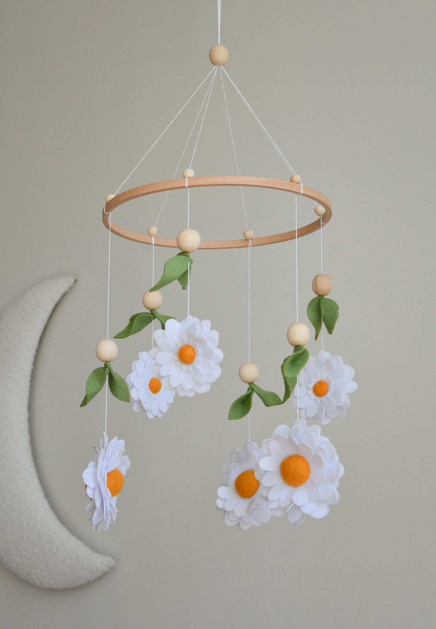 Daisy baby floral nursery mobile - Minidreams Decor