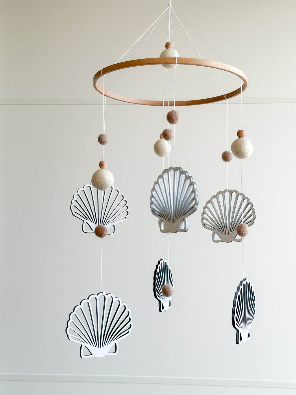 Seashell baby nursery mobile - Minidreams Decor