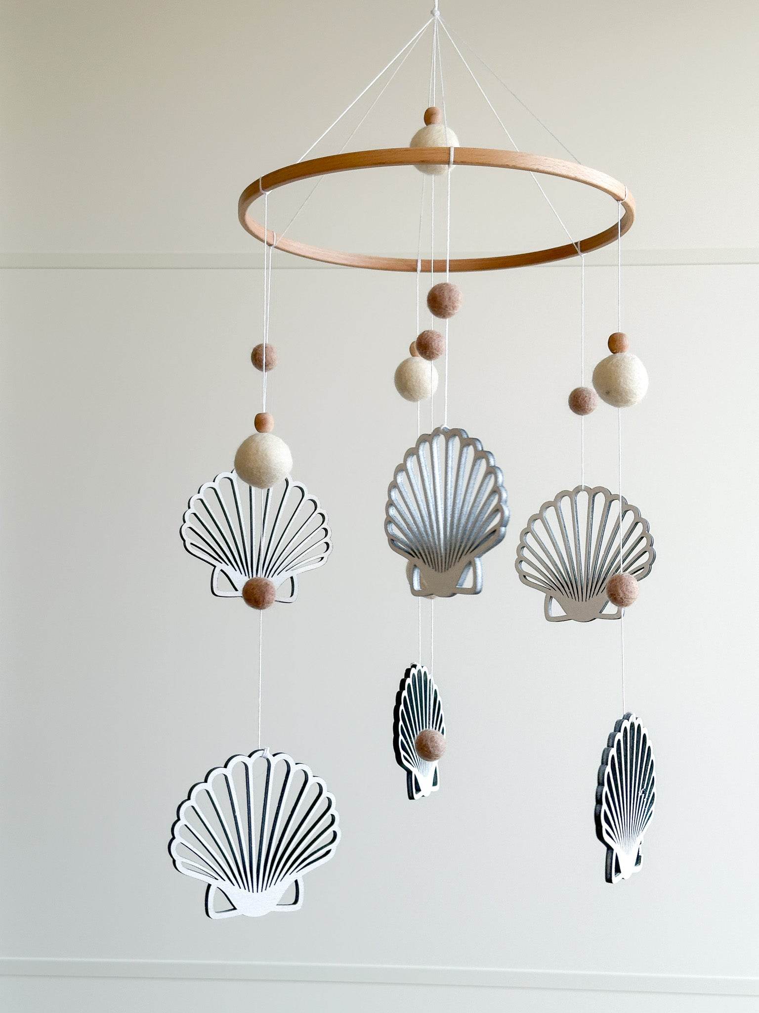 Seashell baby nursery mobile - Minidreams Decor