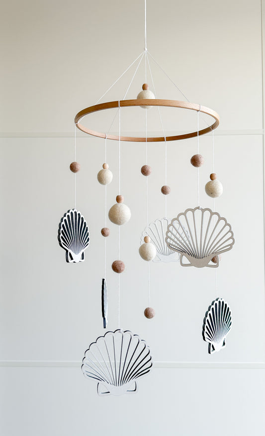 Seashell baby nursery mobile