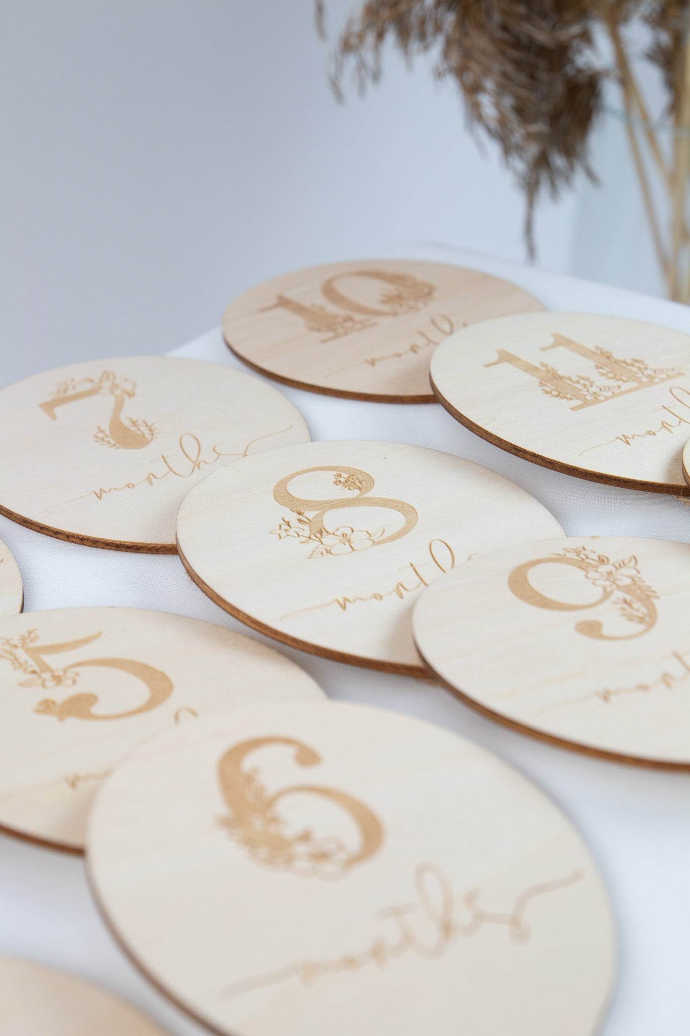Wooden Baby Milestone Card 12pcs - Minidreams Decor