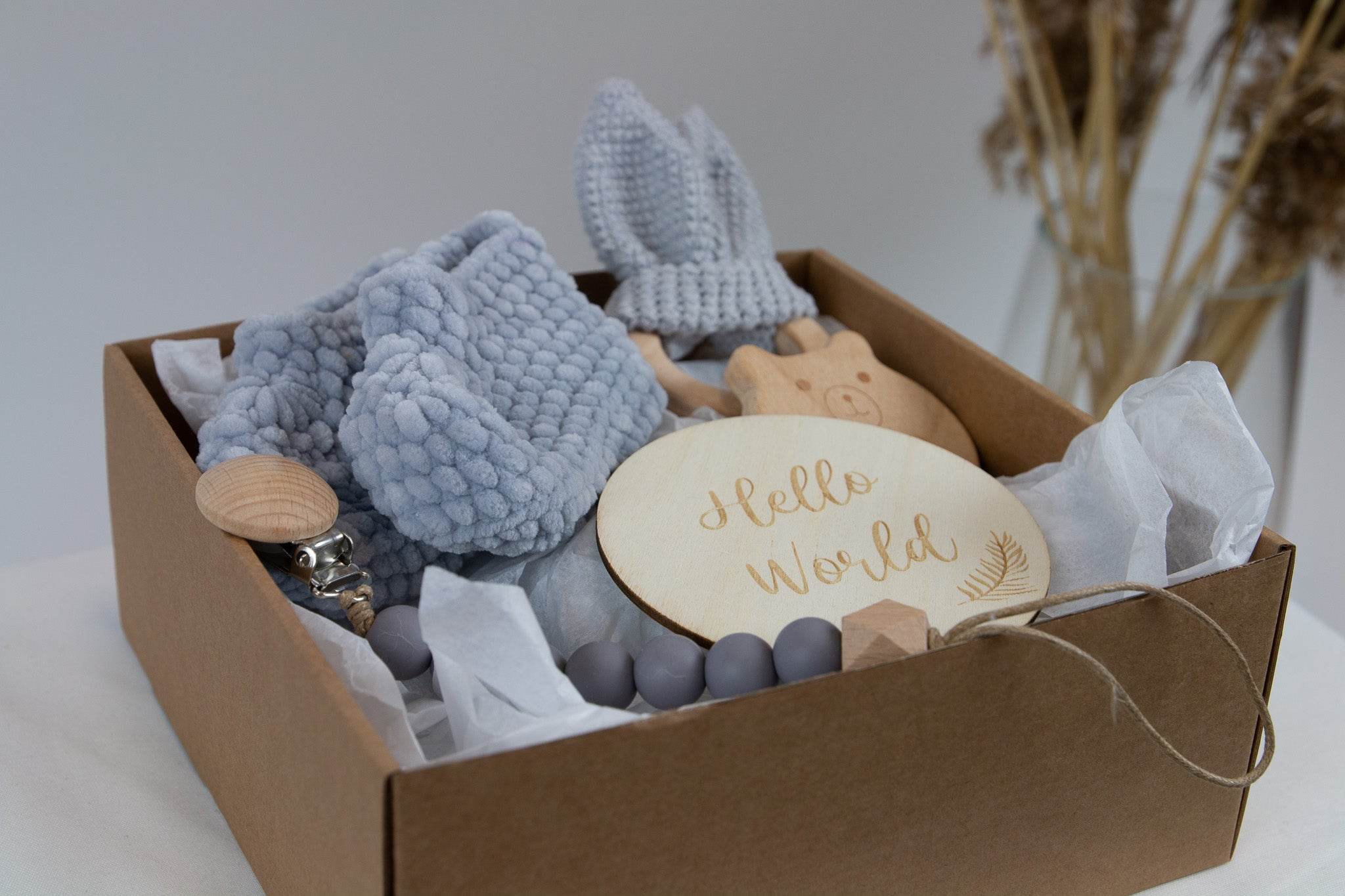 Gift box with newborn socks - Minidreams Decor