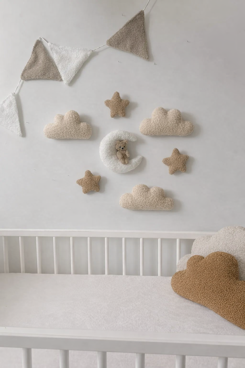 Teddy Bear Wall Decor for Adorable Nursery or Playroom Decoration