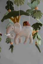 Safari mobile with felt, giraffe, lion, elephant, monstera leaves, tree and wooden pearls, different animals possible. - Minidreams Decor