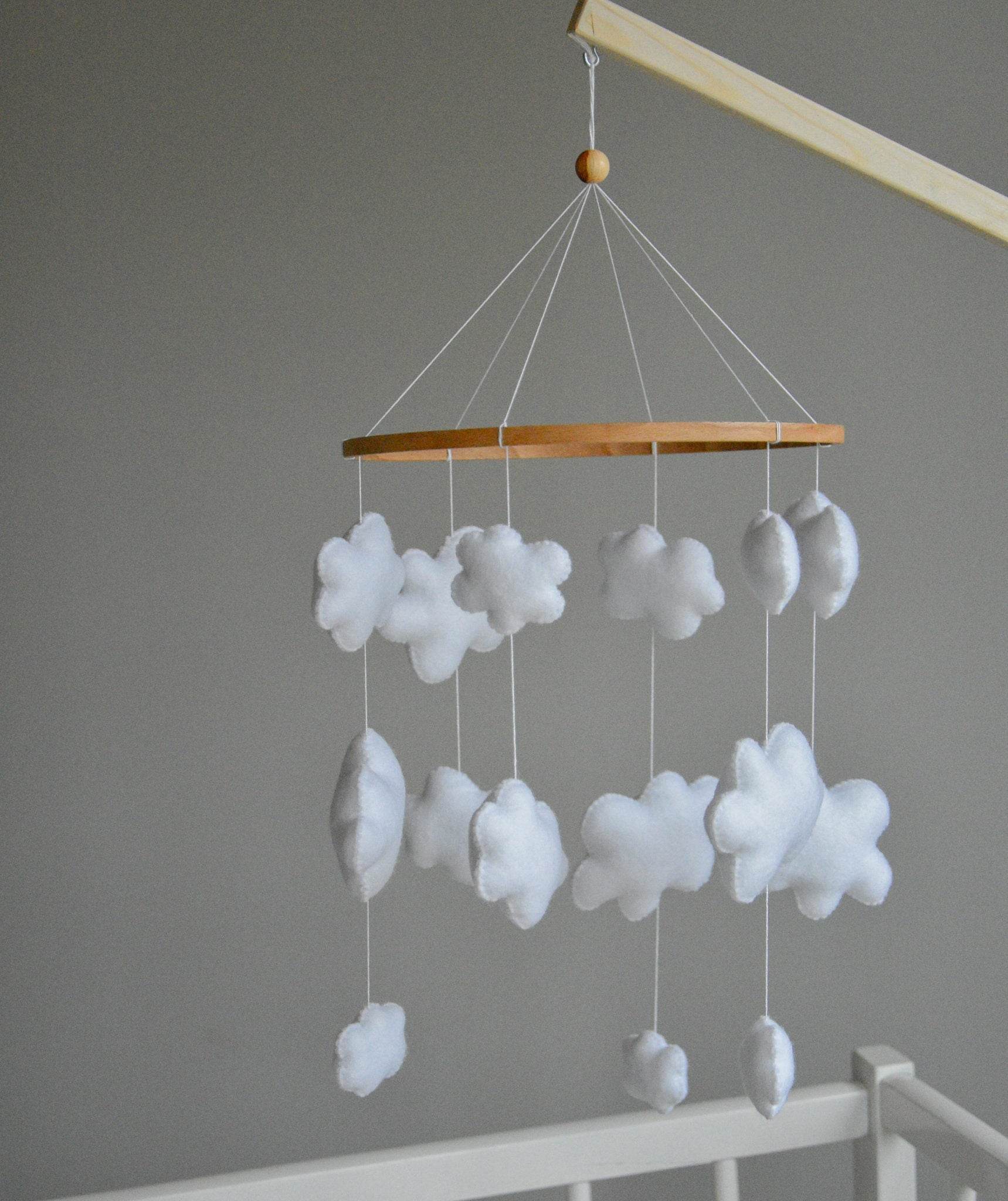 Minimalist clouds mobile - Minidreams Decor