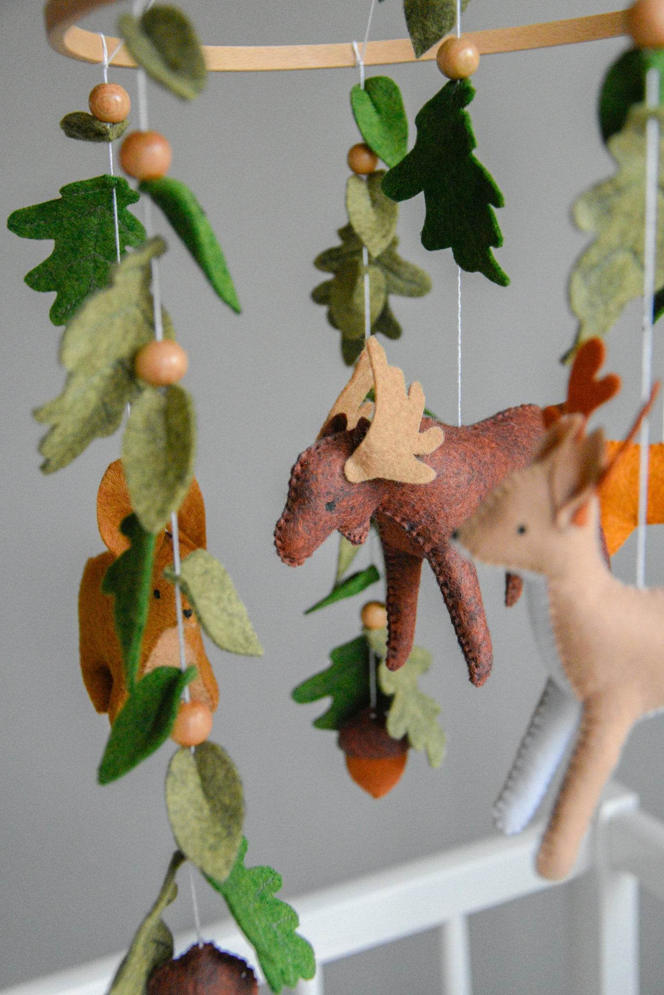 Woodland mobile with fox, reindeer, moose, bunny and leaves - Minidreams Decor