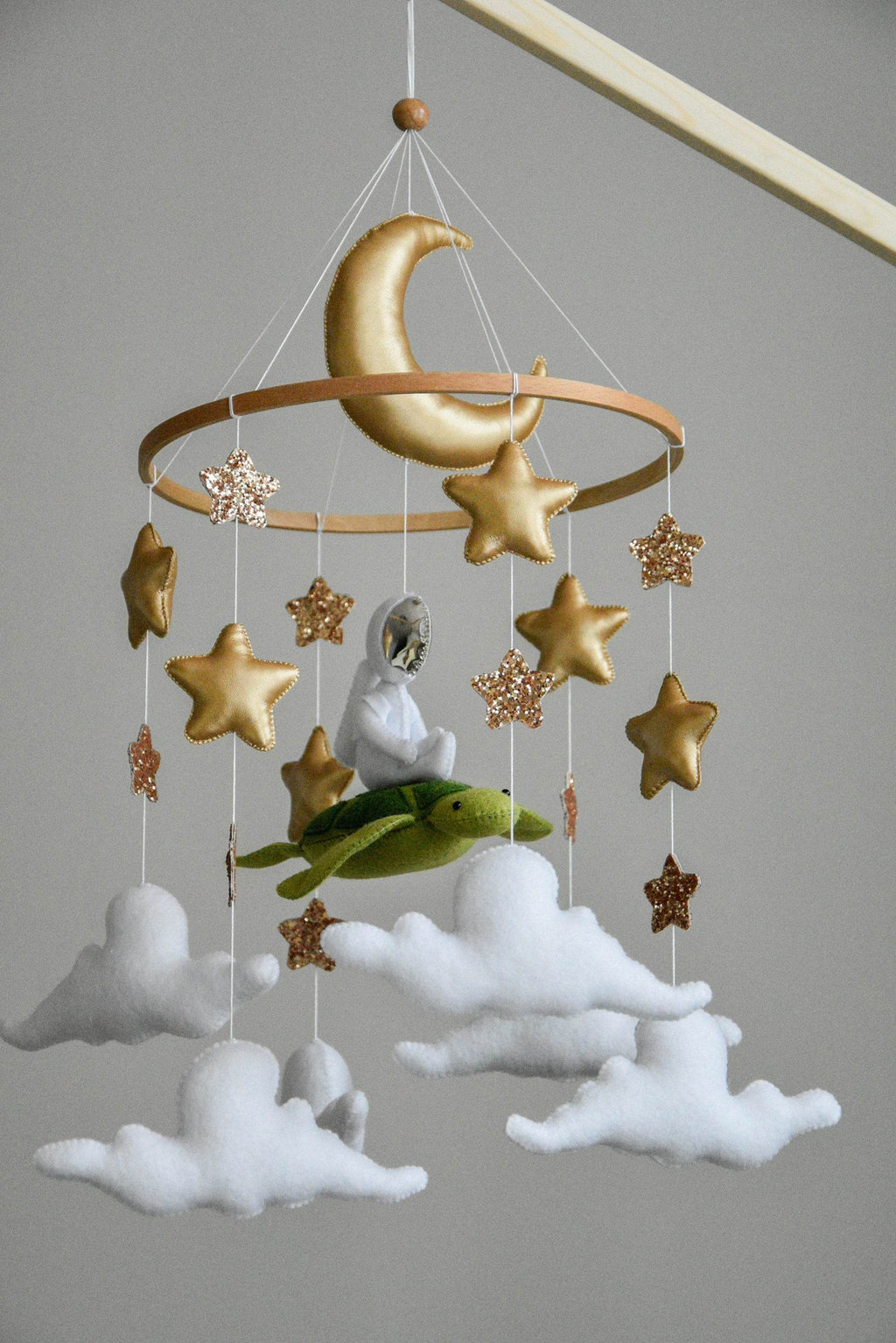 Mobile with astronaut, golden stars and moon, space style - Minidreams Decor