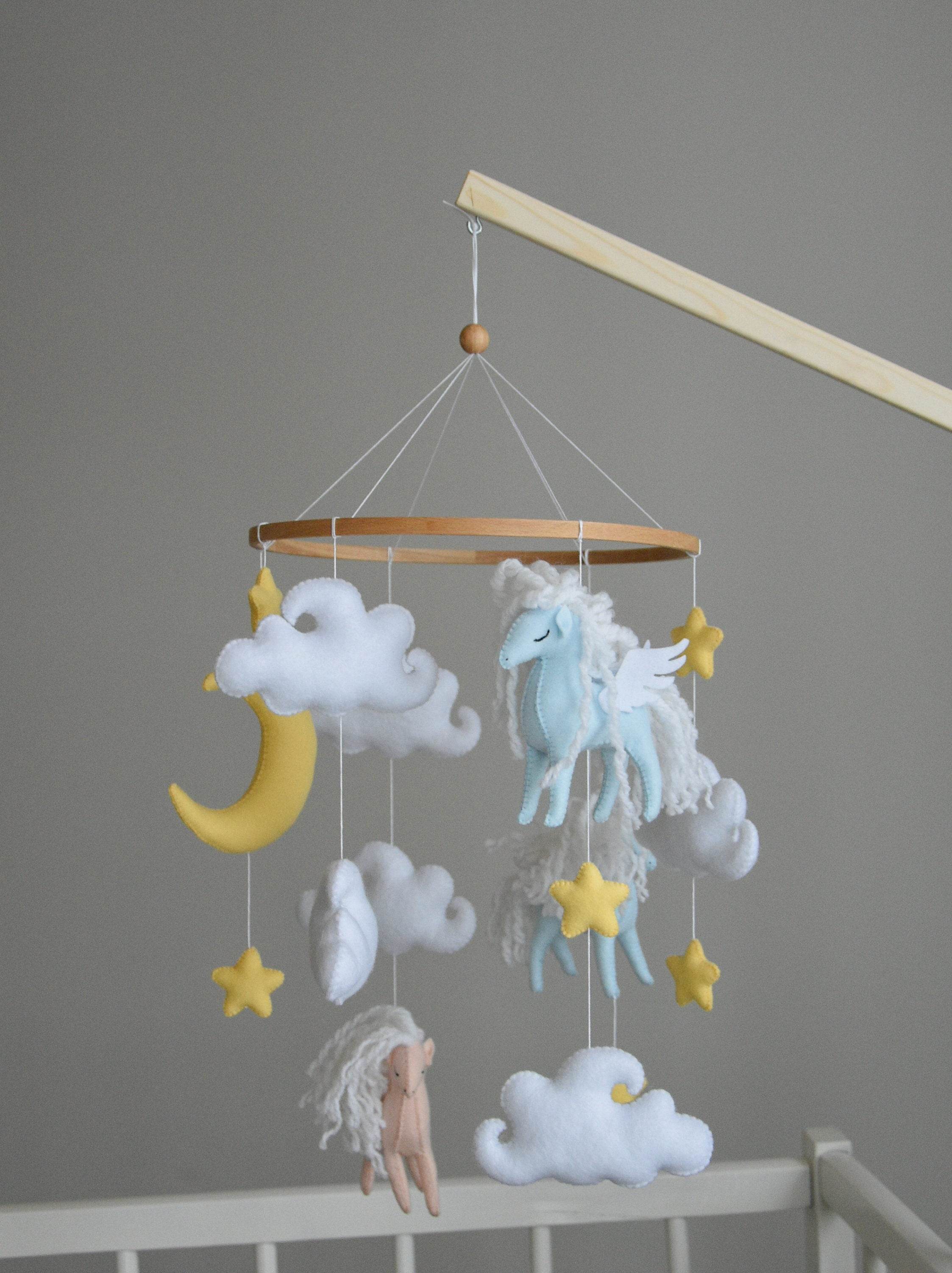 Horse mobile with clouds and pale yellow stars - Minidreams Decor