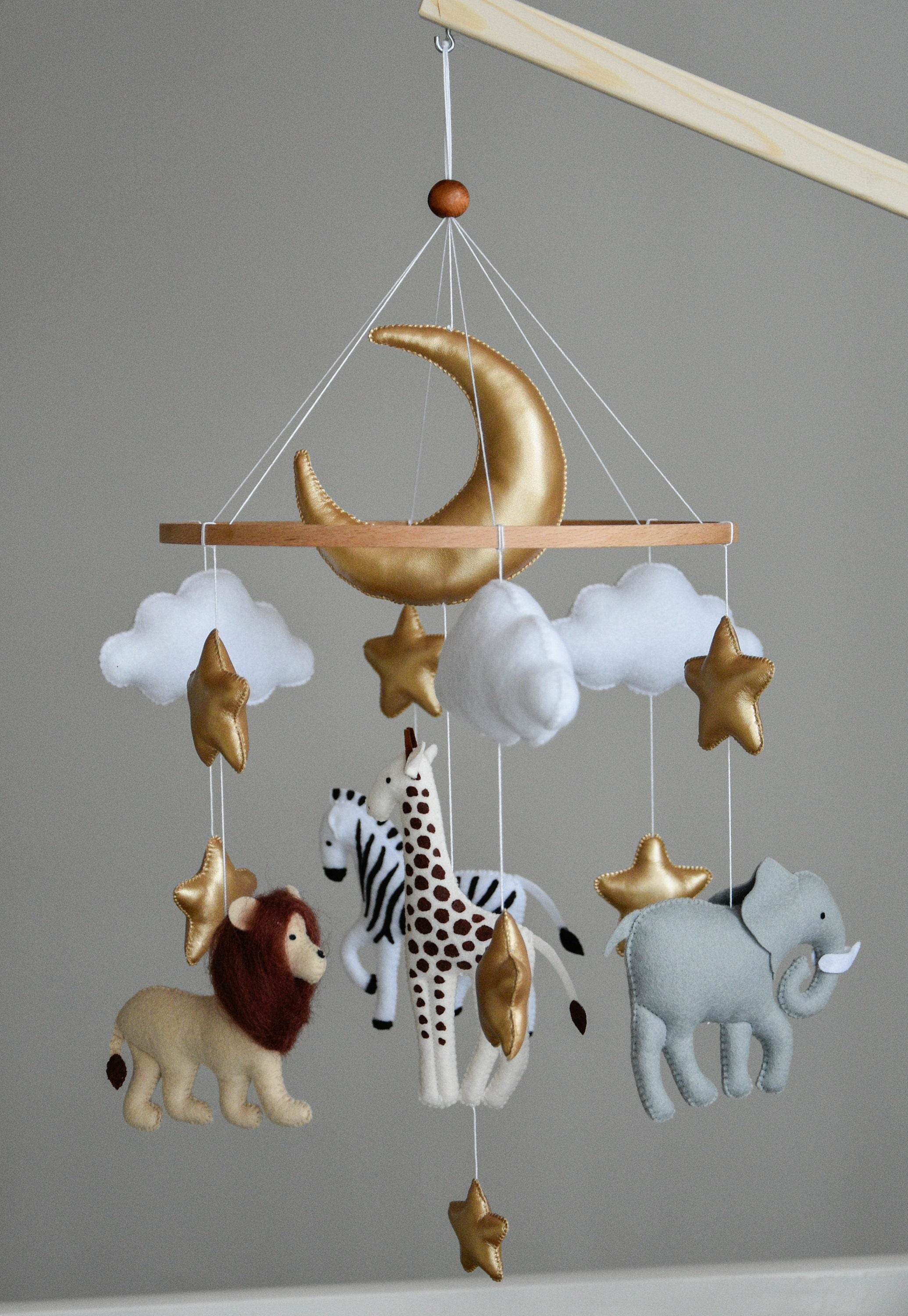 Safari mobile with giraffe, lion, elephant, moon, stars and clouds - Minidreams Decor