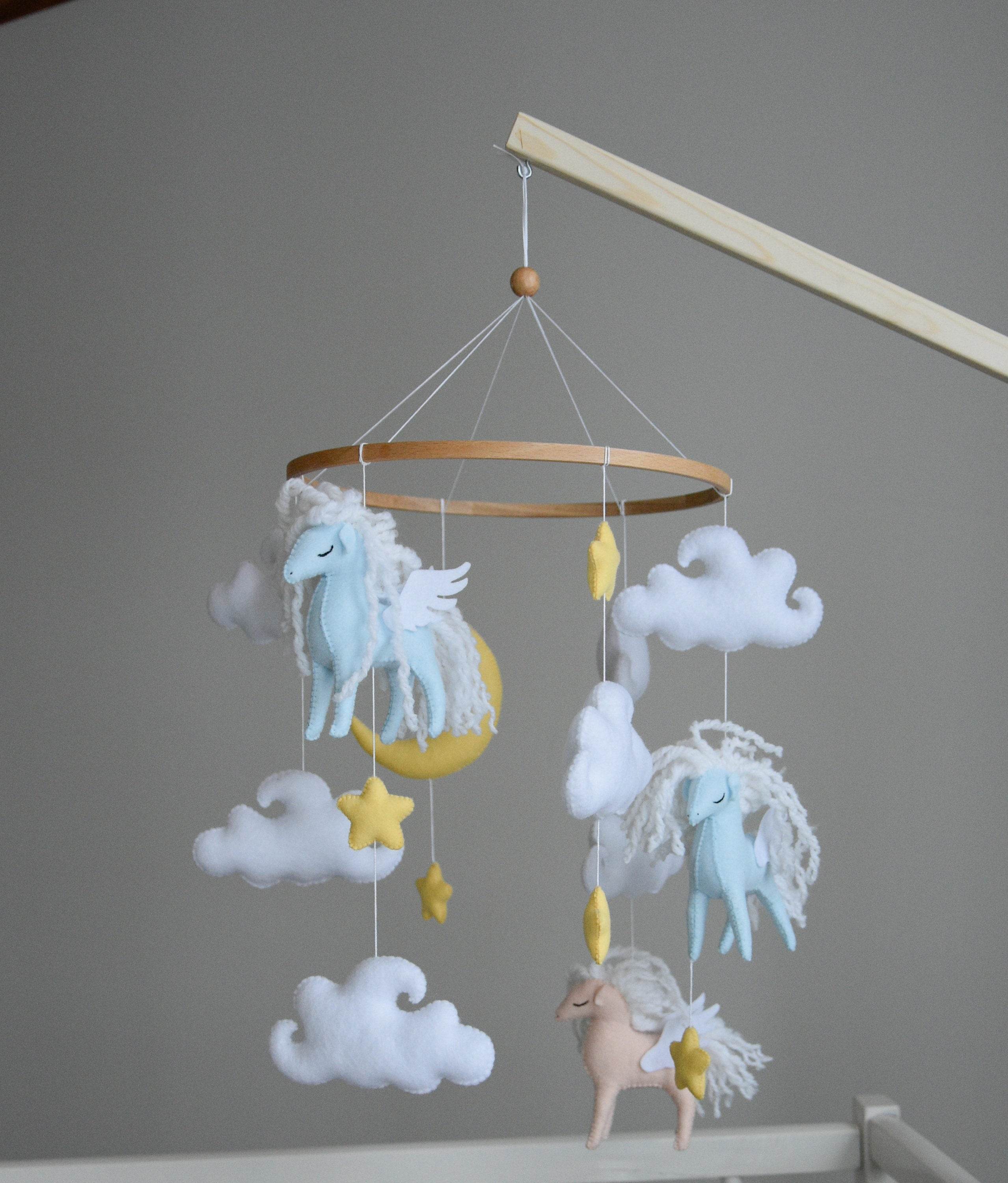 Horse mobile with clouds and pale yellow stars - Minidreams Decor