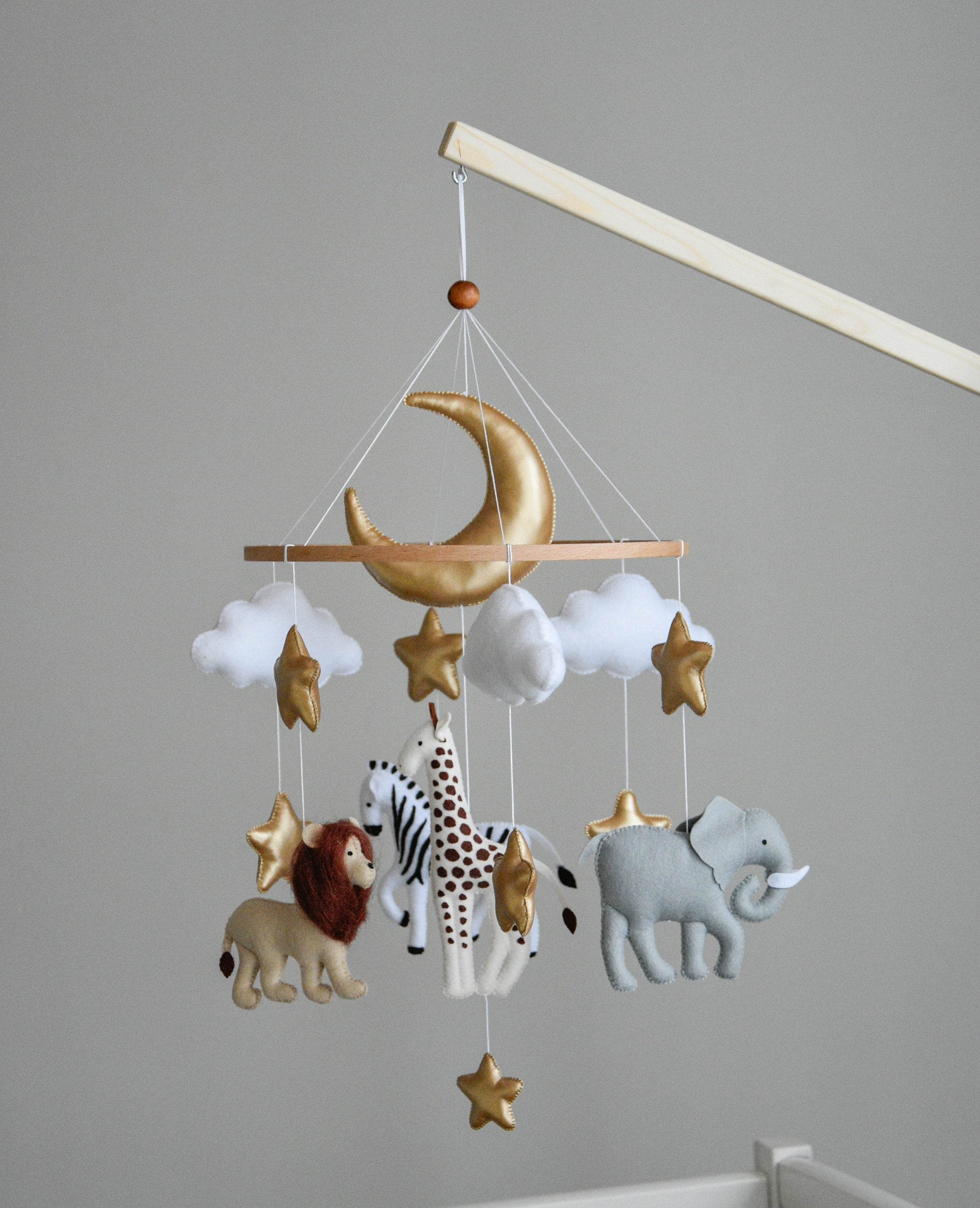 Safari mobile with giraffe, lion, elephant, moon, stars and clouds - Minidreams Decor