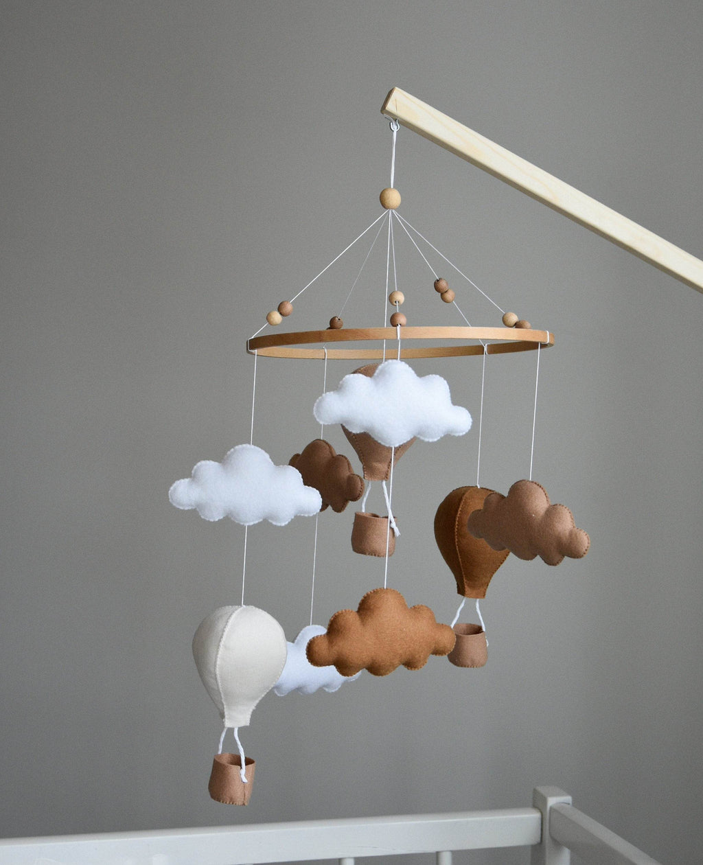 Beige and Brown air balloon mobile with clouds - Minidreams Decor
