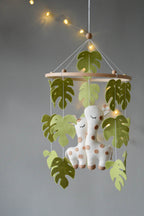 Safari mobile with Cute giraffe and leaves - Minidreams Decor