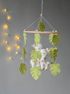 Safari mobile with Cute giraffe and leaves - Minidreams Decor